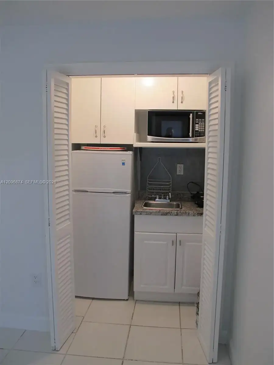 926 SW 10th Ave, Miami FL 33130 photo 5