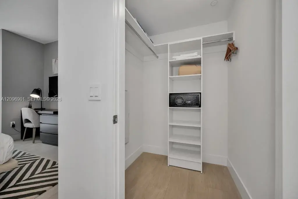 4010 S Ocean Dr # R907, Hollywood FL 33019