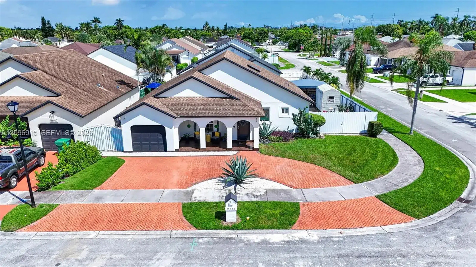 15855 SW 143rd Path, Miami FL 33177 photo 4