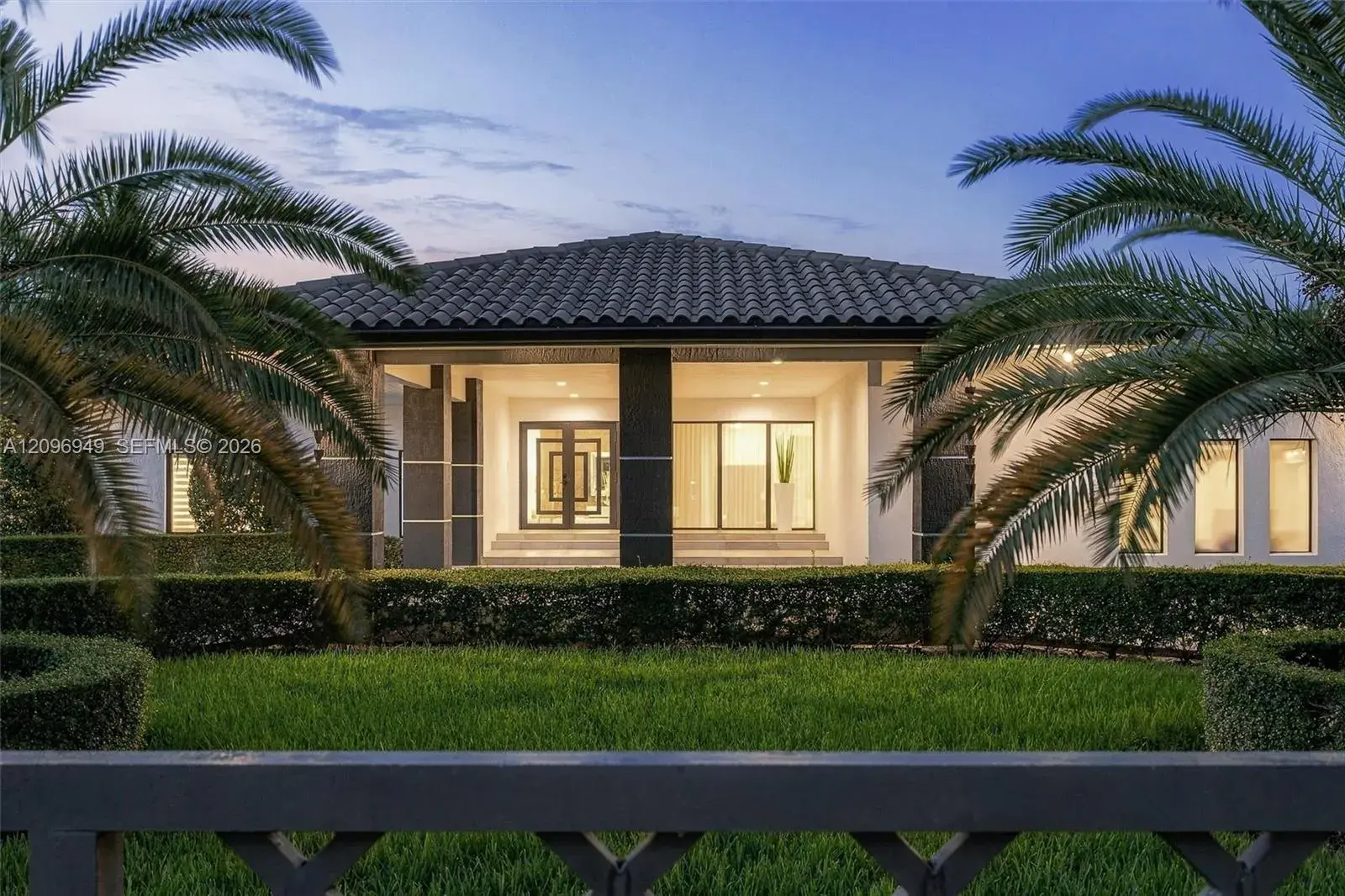 9995 NW 131st St, Hialeah Gardens FL 33018