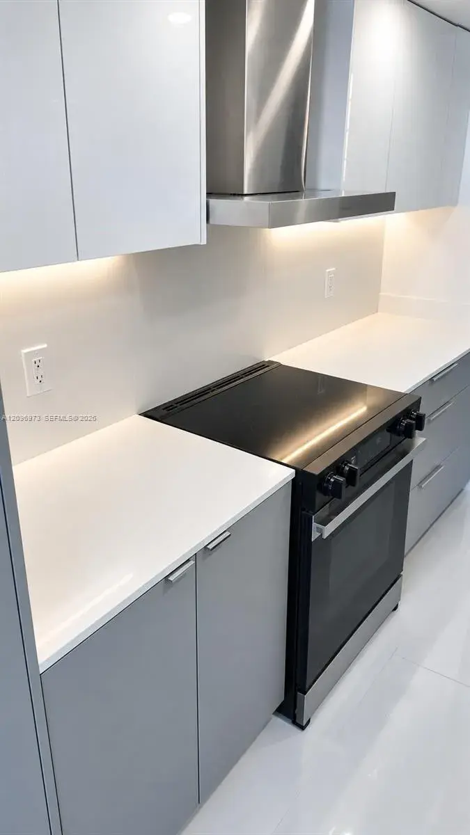 2841 N Ocean Blvd # 1003, Fort Lauderdale FL 33308