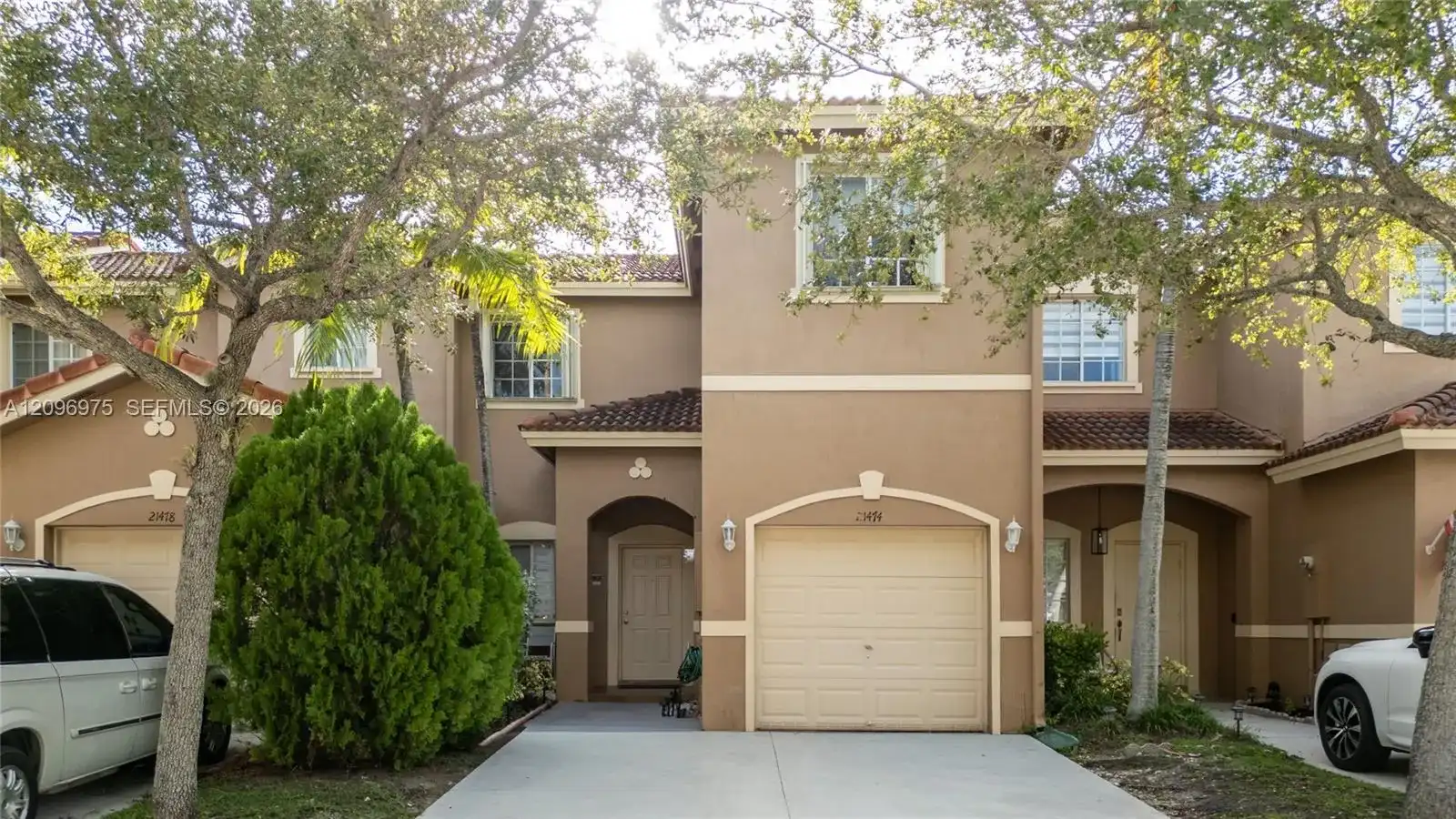 21474 SW 85th Path, Cutler Bay FL 33189