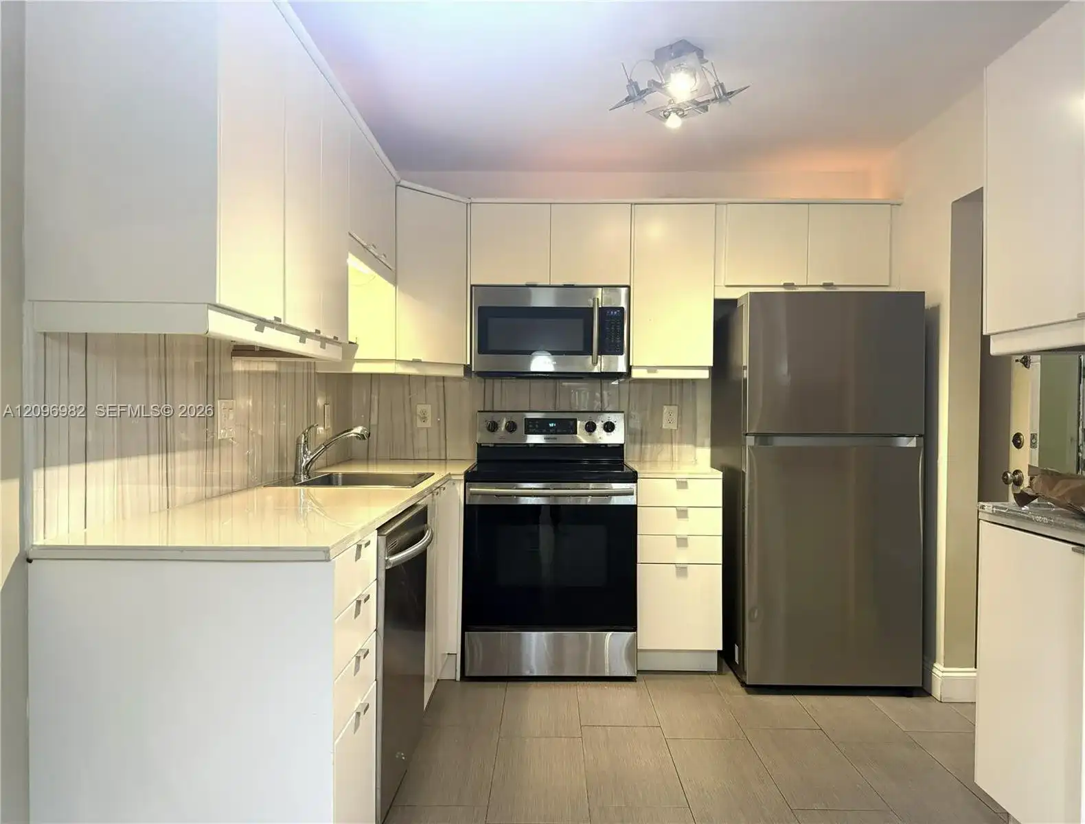 257 S Cypress Rd # 416, Pompano Beach FL 33060