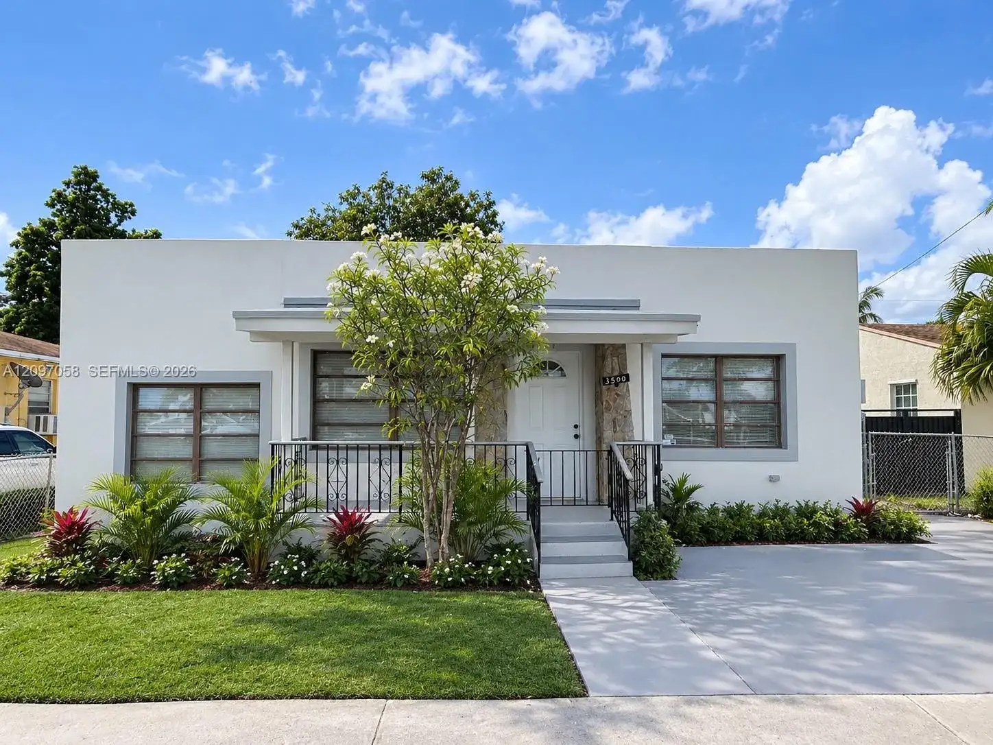 3500 NW 16th St, Miami FL 33125 photo 2