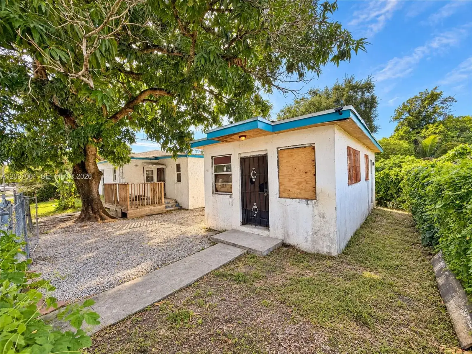 3330 NW 15th Ave, Miami FL 33142 photo 3