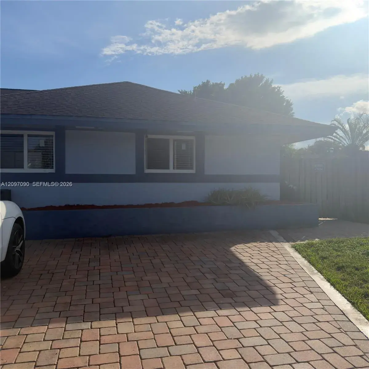 11810 NW 16th St, Pembroke Pines FL 33026