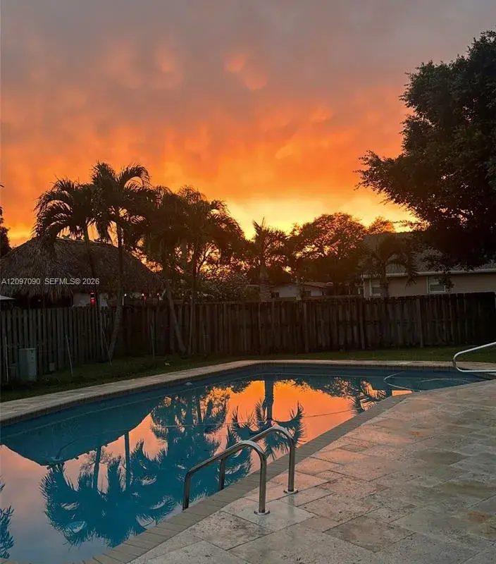 11810 NW 16th St, Pembroke Pines FL 33026