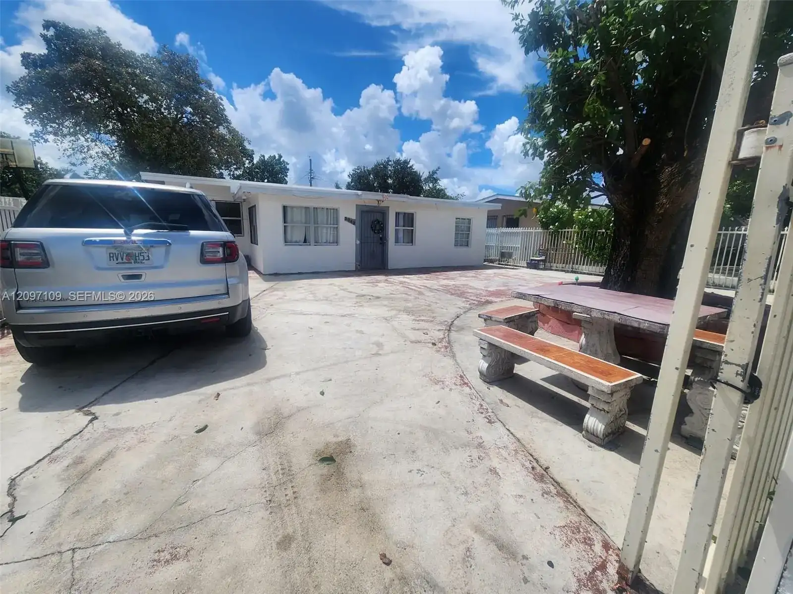3042 NW 95th Ter, Miami FL 33147 photo 2