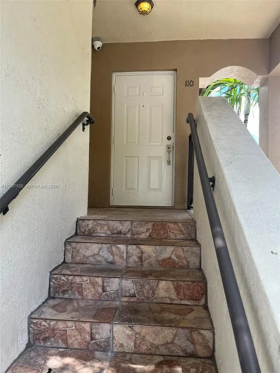 6646 SW 115th Ct # 110, Miami FL 33173 photo 2