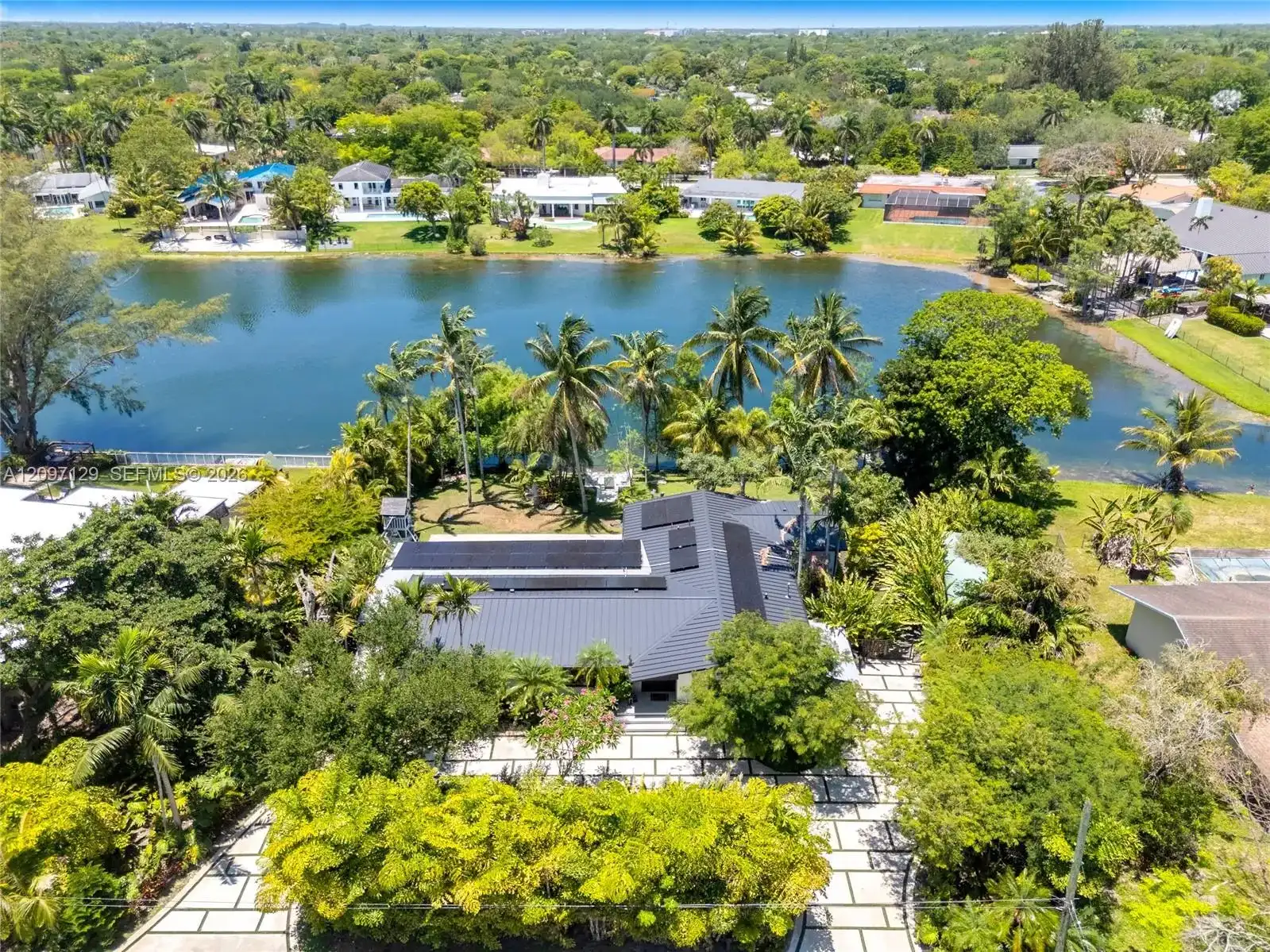 13400 SW 70th Ave, Pinecrest FL 33156