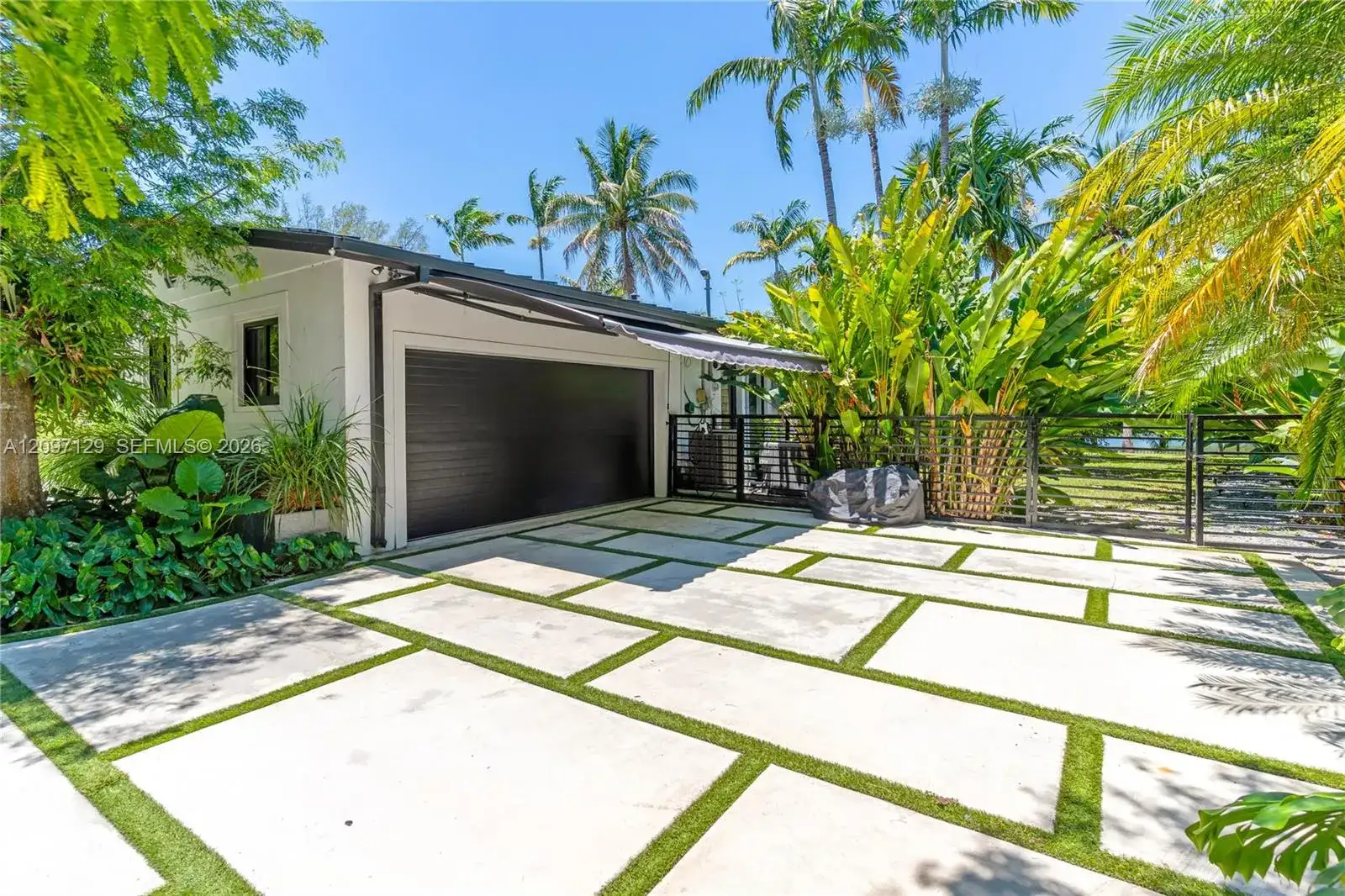 13400 SW 70th Ave, Pinecrest FL 33156 photo 4