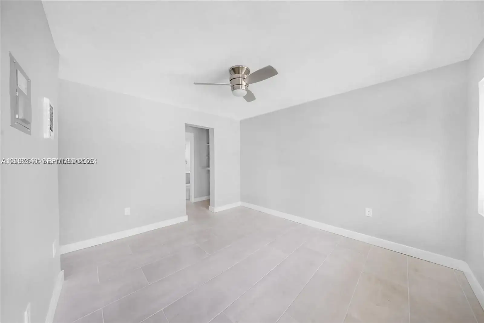 1140 NW 1st Pl # 2, Miami FL 33136 photo 4
