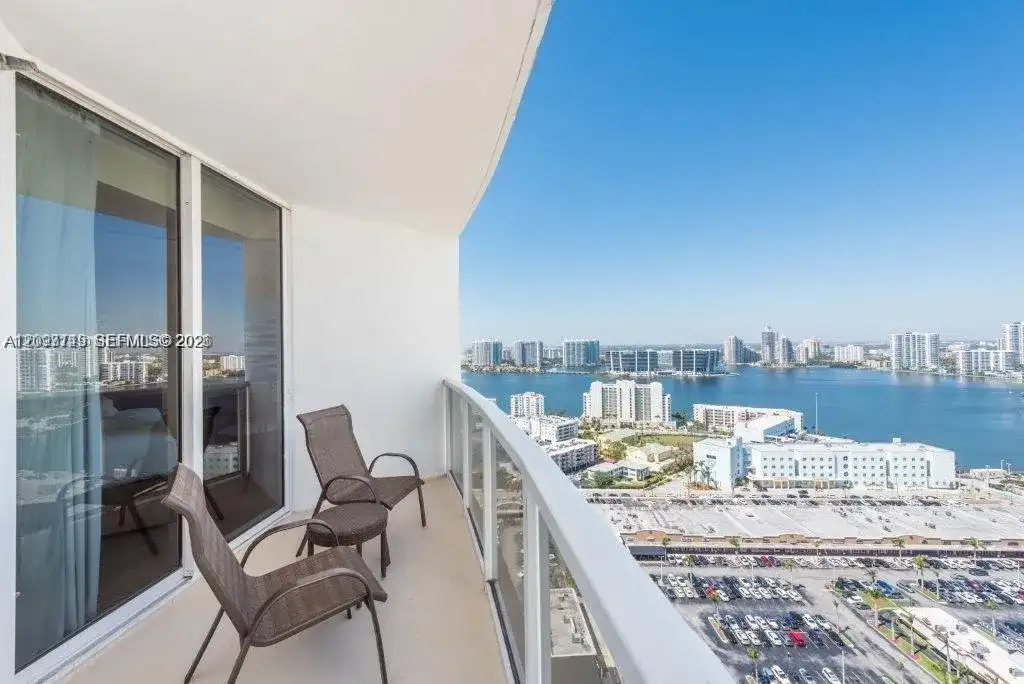18001 Collins Ave # 2504, Sunny Isles Beach FL 33160