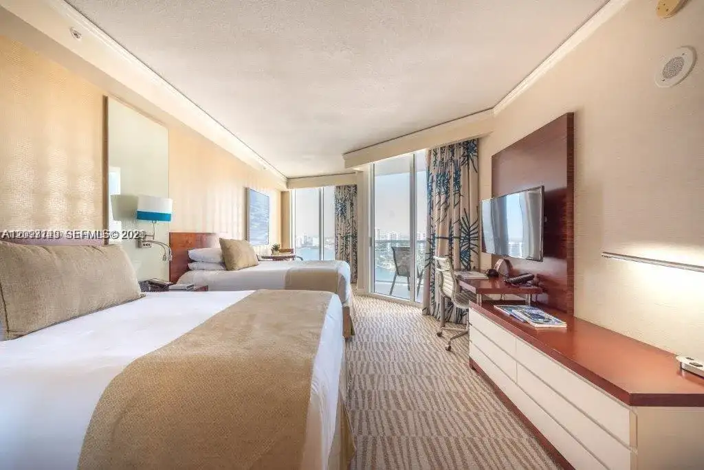 18001 Collins Ave # 2504, Sunny Isles Beach FL 33160 photo 4