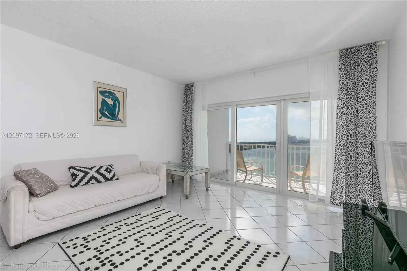 500 Bayview Dr # 1818, Sunny Isles Beach FL 33160 photo 2