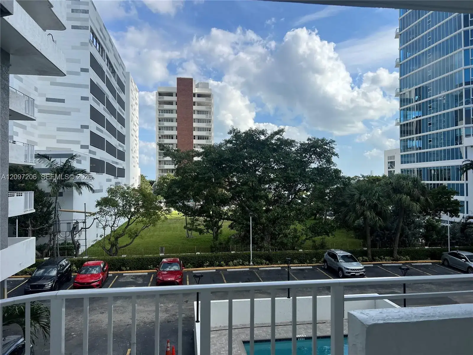 395 NE 21st St # 304, Miami FL 33137 photo 2