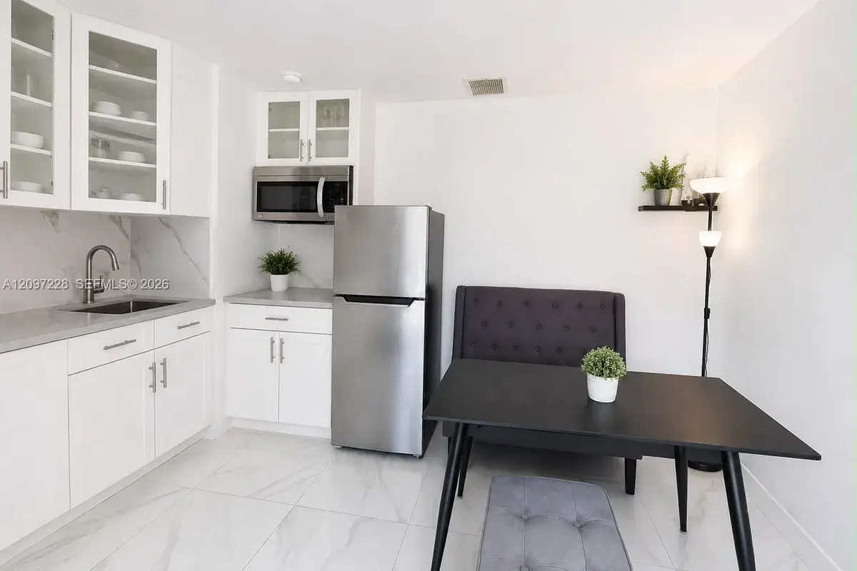 2330 SW 44th St, Fort Lauderdale FL 33312