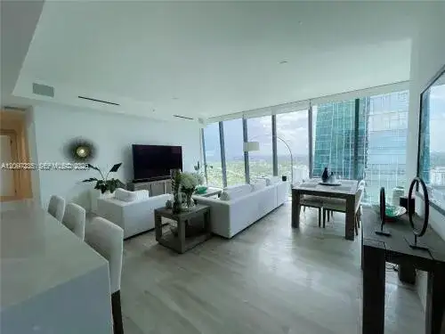 1451 Brickell Ave # 4204, Miami FL 33131 photo 4