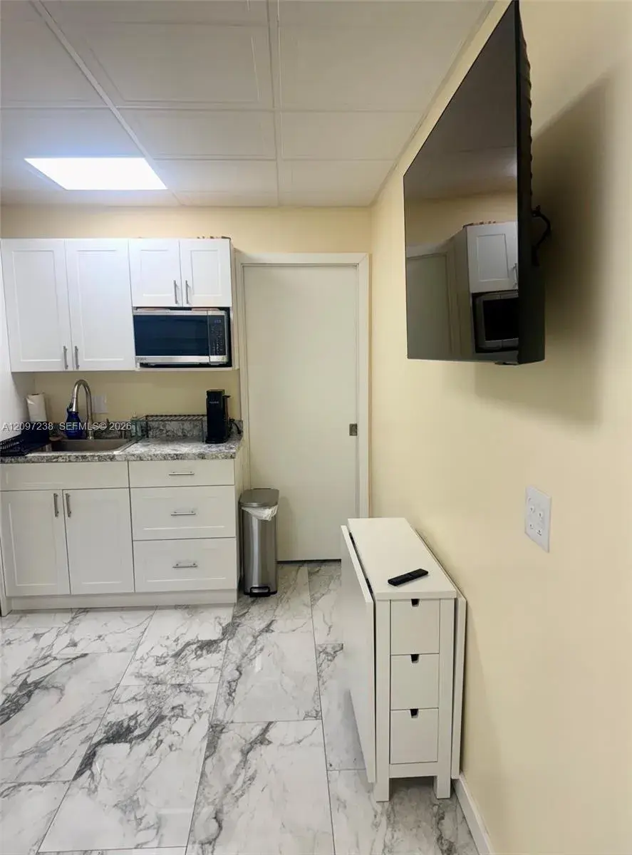 1747 Adams St Rear, Hollywood FL 33020