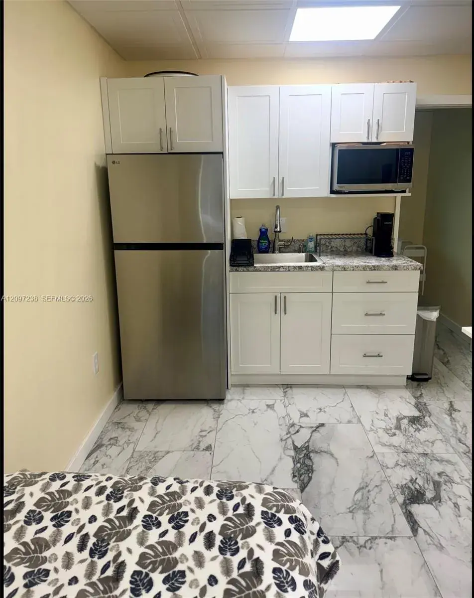 1747 Adams St Rear, Hollywood FL 33020