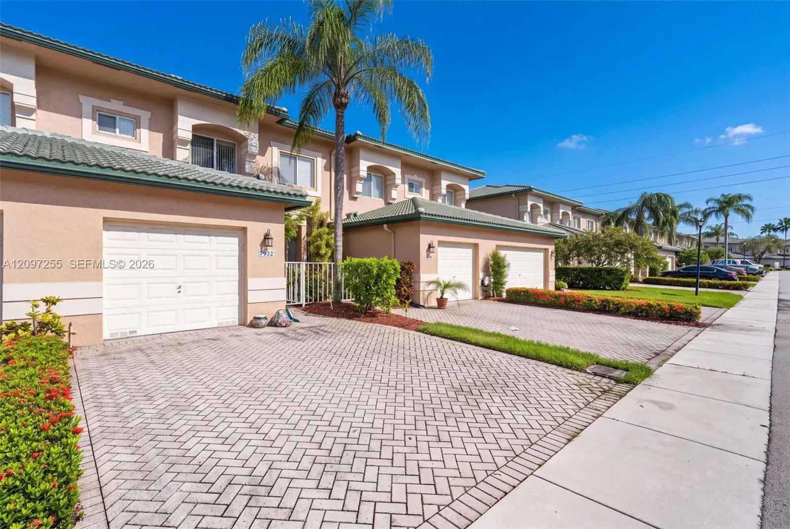 7932 E Exeter Blvd E # 202, Tamarac FL 33321