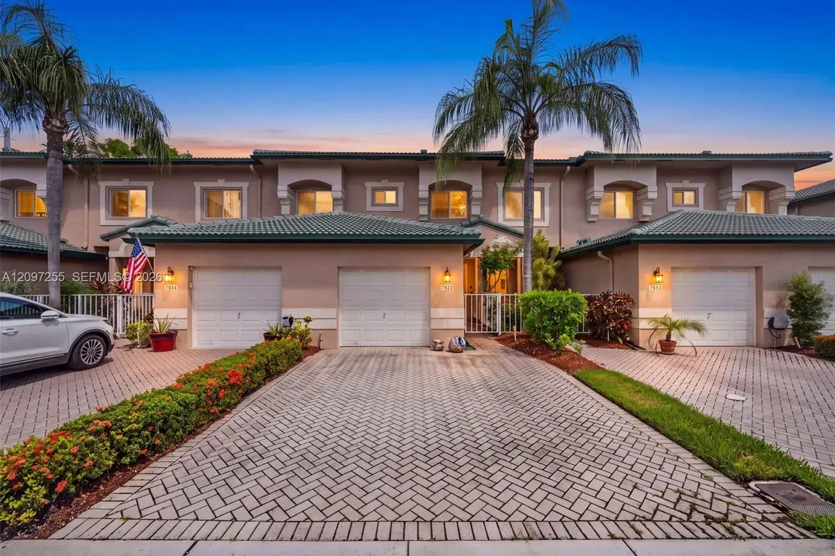 7932 E Exeter Blvd E # 202, Tamarac FL 33321