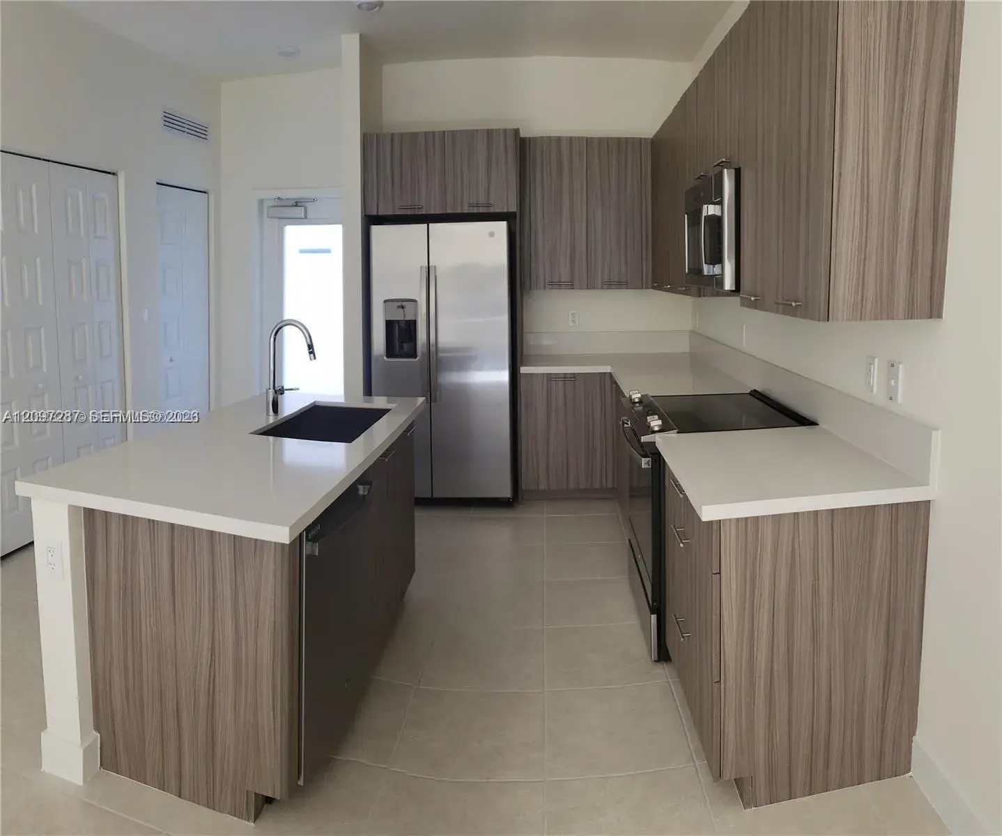8363 NW 41st St # 404, Doral FL 33166