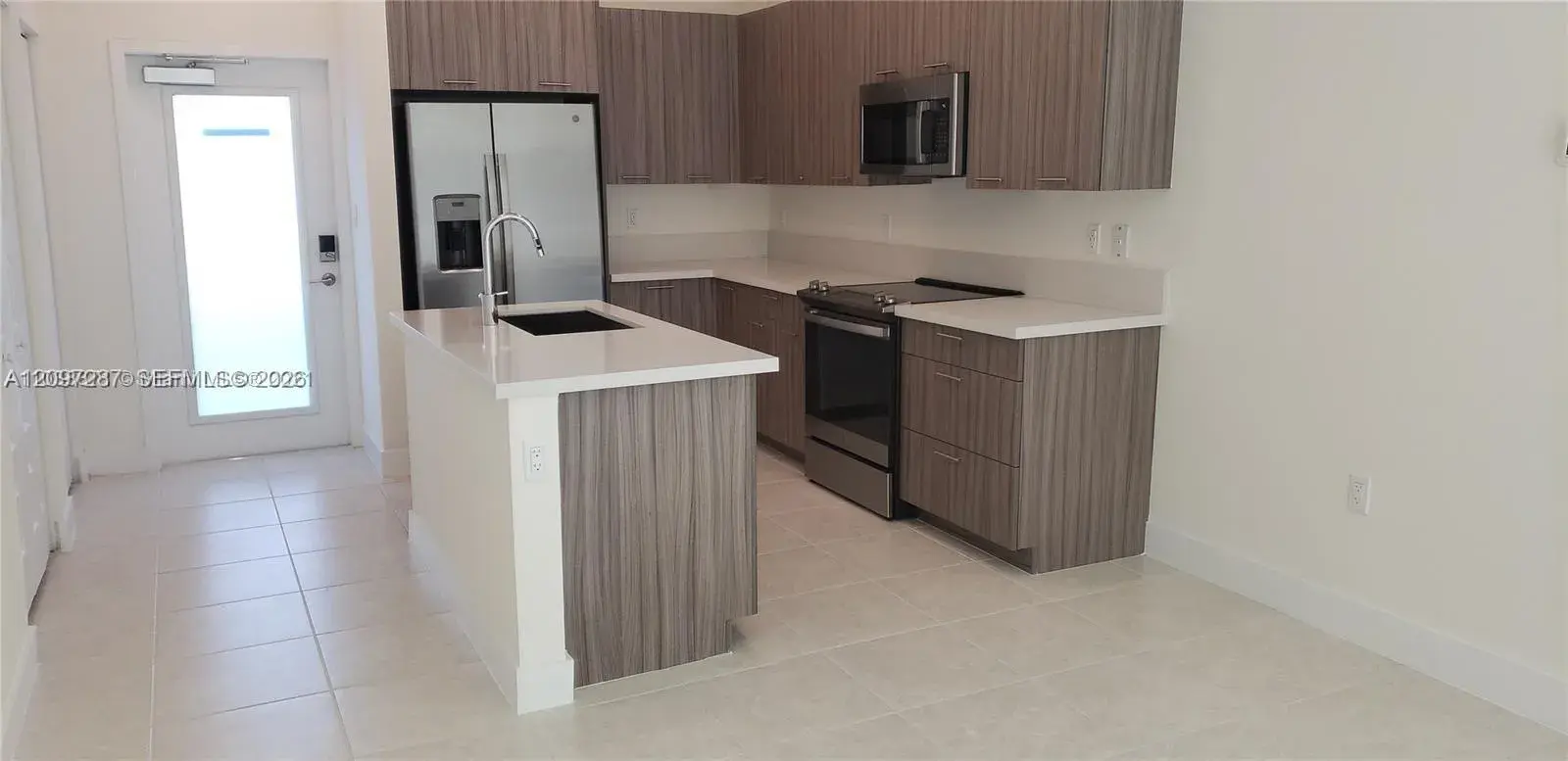 8363 NW 41st St # 404, Doral FL 33166
