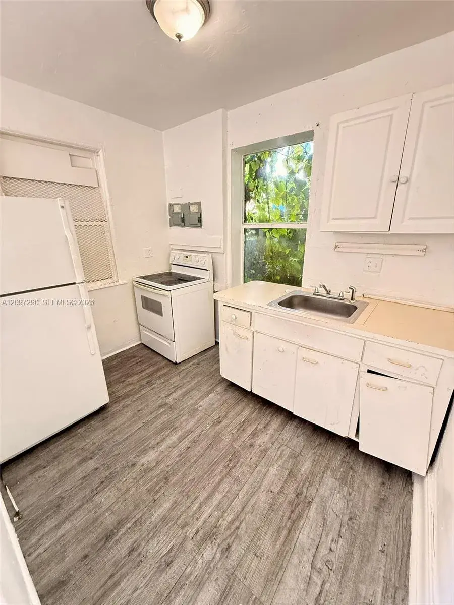 1111 N 22nd Ave # 5, Hollywood FL 33020
