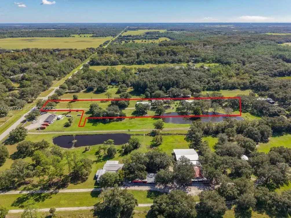 4419 Loblolly Bay Rd, Other City - In The State Of Florida FL 33935 photo 4