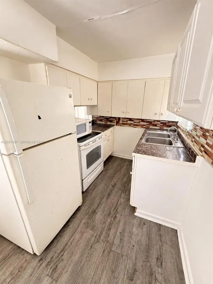 1111 N 22nd Ave # 2, Hollywood FL 33020