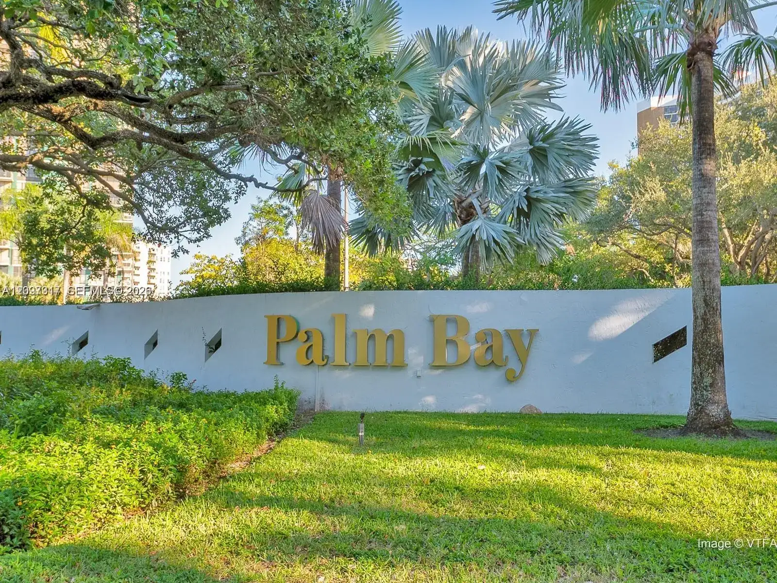 780 NE 69th St # 1606, Miami FL 33138 photo 2