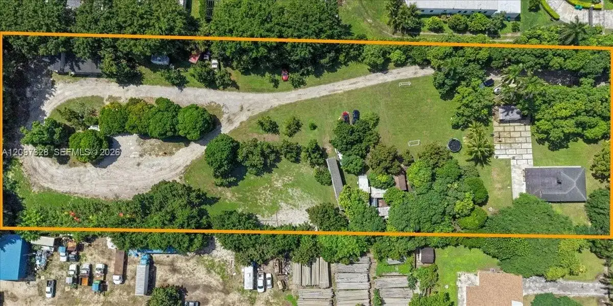 18490 SW 216th St, Miami FL 33170