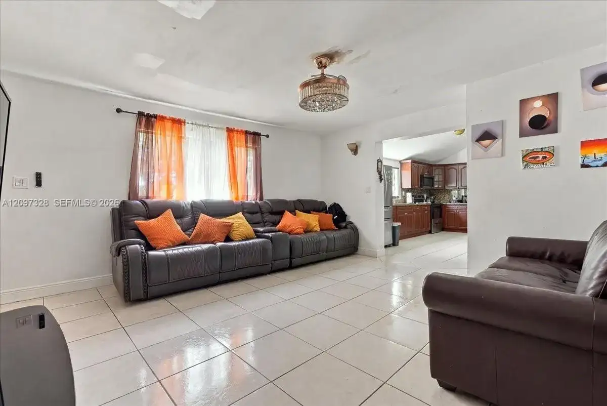 18490 SW 216th St, Miami FL 33170 photo 5