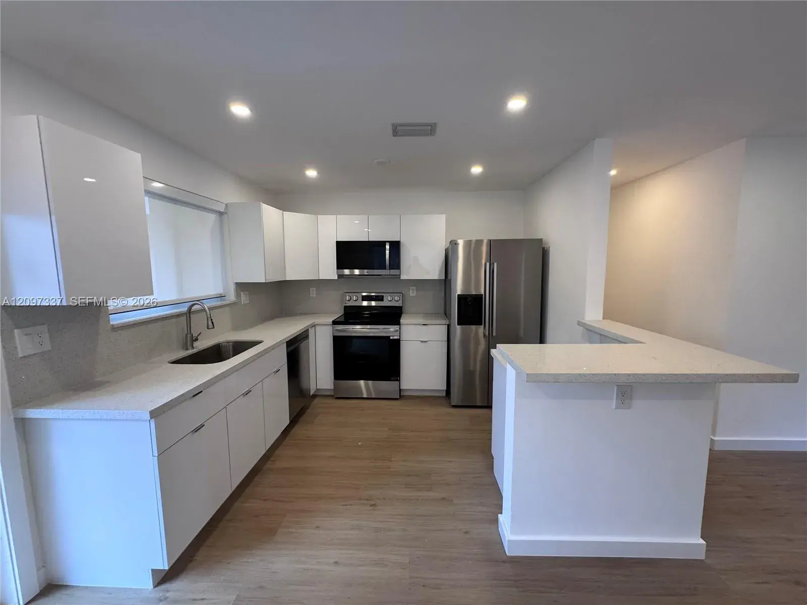 350 SW 17th Rd # 350, Miami FL 33129