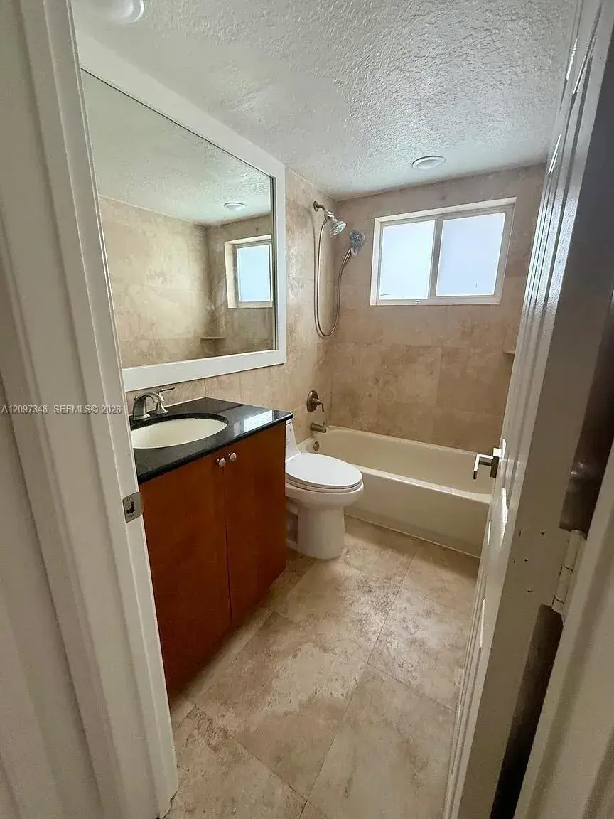 1353 Holly Heights Dr # 3, Fort Lauderdale FL 33304