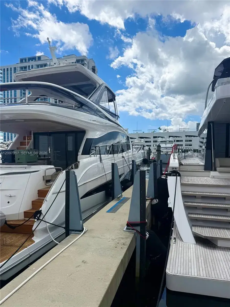 17211 Biscayne Blvd BS# 88, North Miami Beach FL 33160