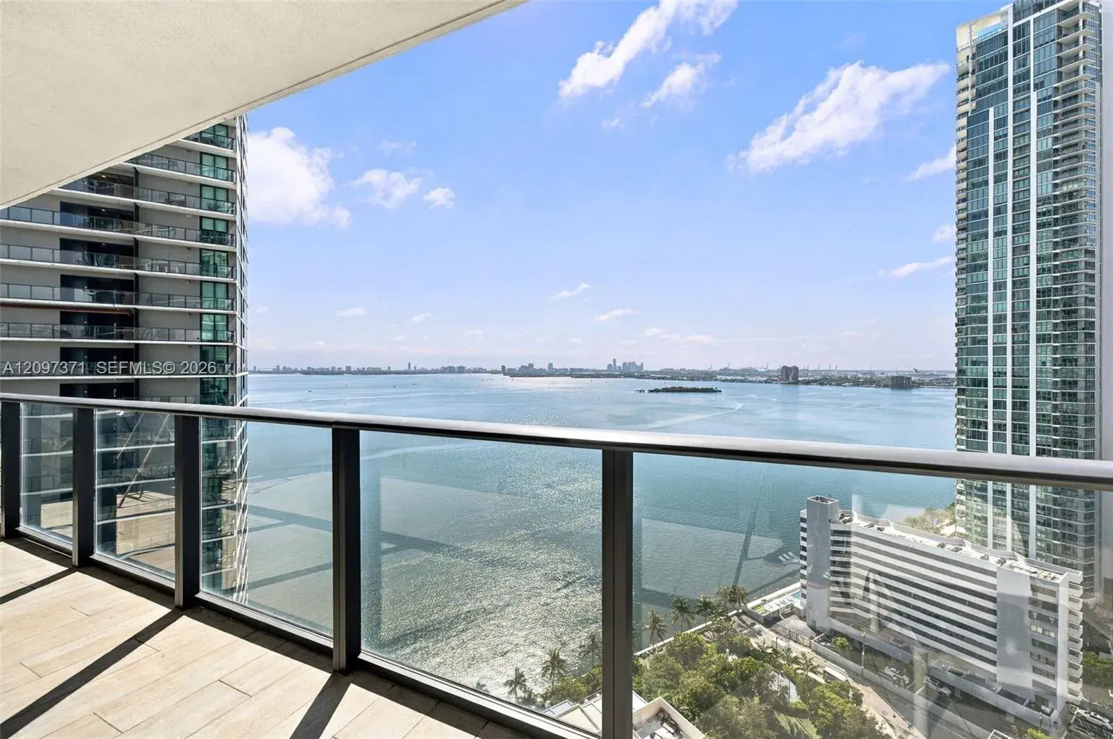 2 bedroom 2 bath Residential for sale at 650 NE 32nd st # 2406, Miami FL 33137