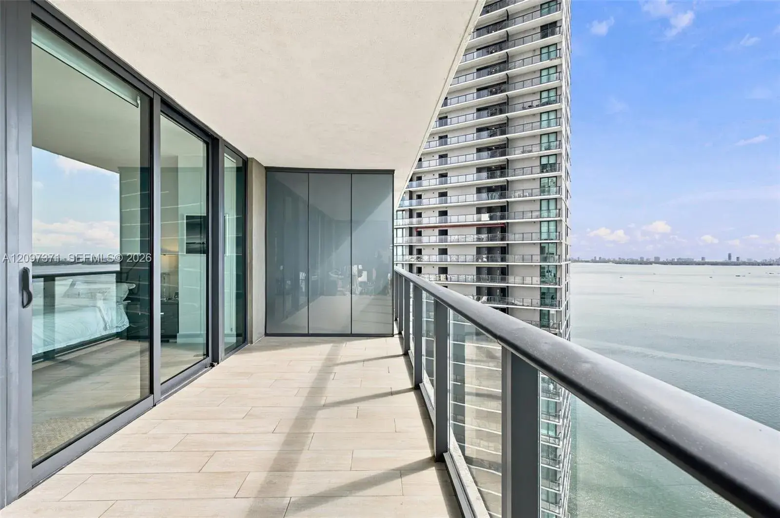 650 NE 32nd st # 2406, Miami FL 33137