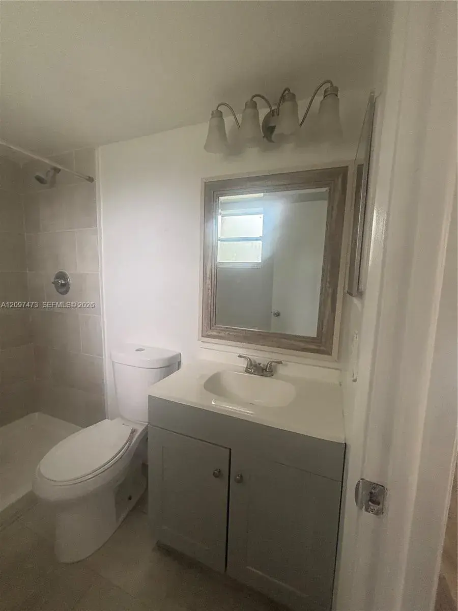 722 NW 103rd Ter # 102, Pembroke Pines FL 33026
