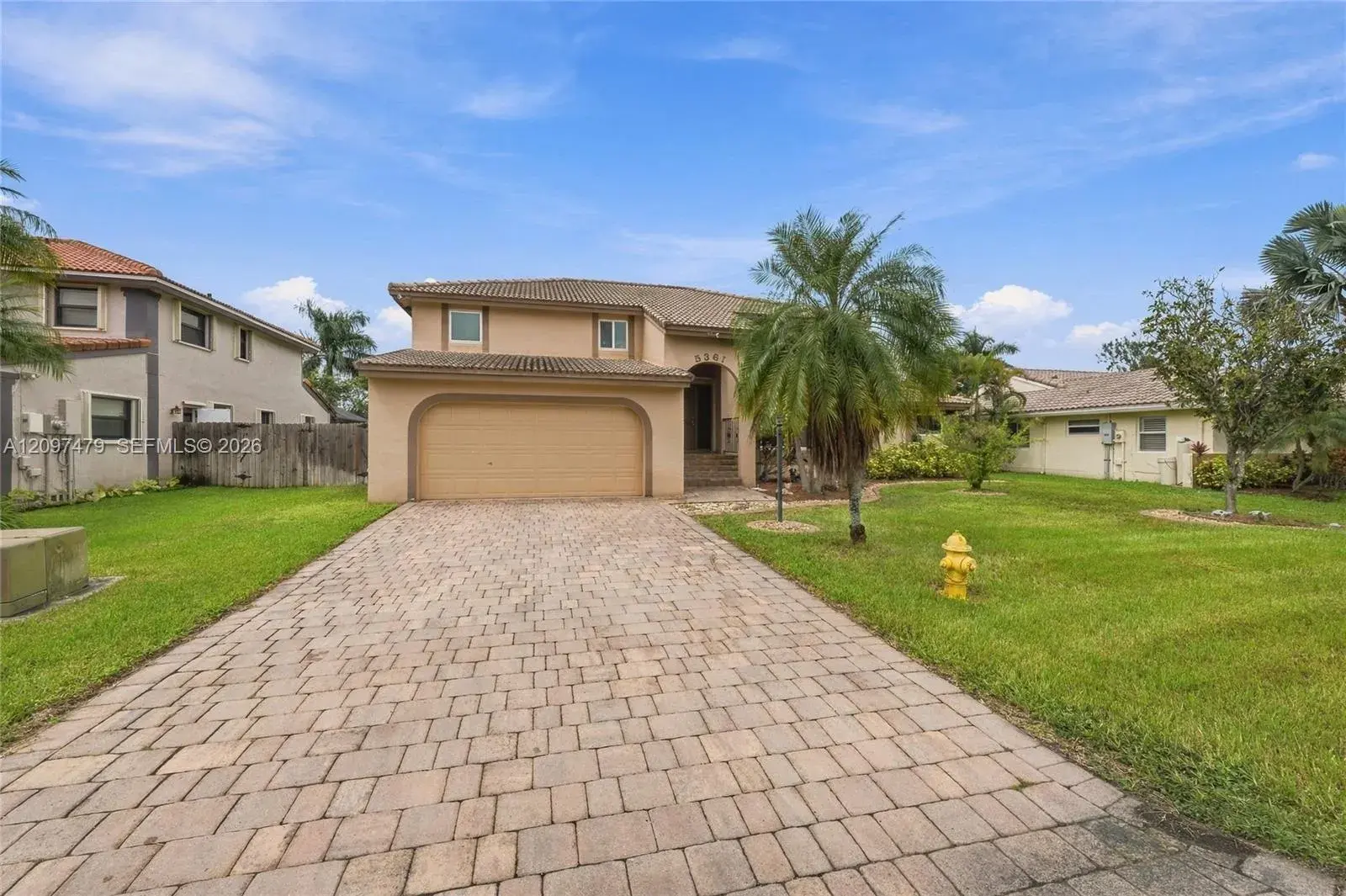 5361 Lancelot Ln, Davie FL 33331