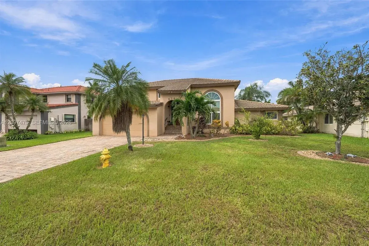 5361 Lancelot Ln, Davie FL 33331