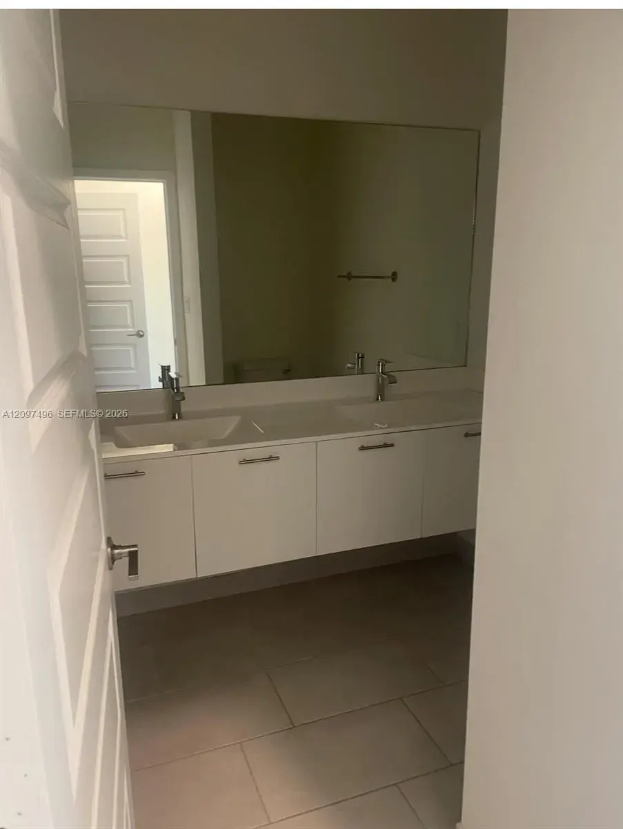 6455 NW 103rd Pl # 106, Doral FL 33178