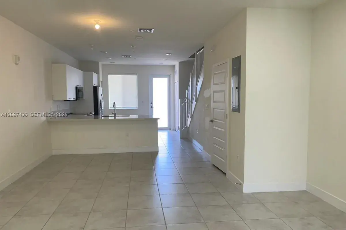 6455 NW 103rd Pl # 106, Doral FL 33178