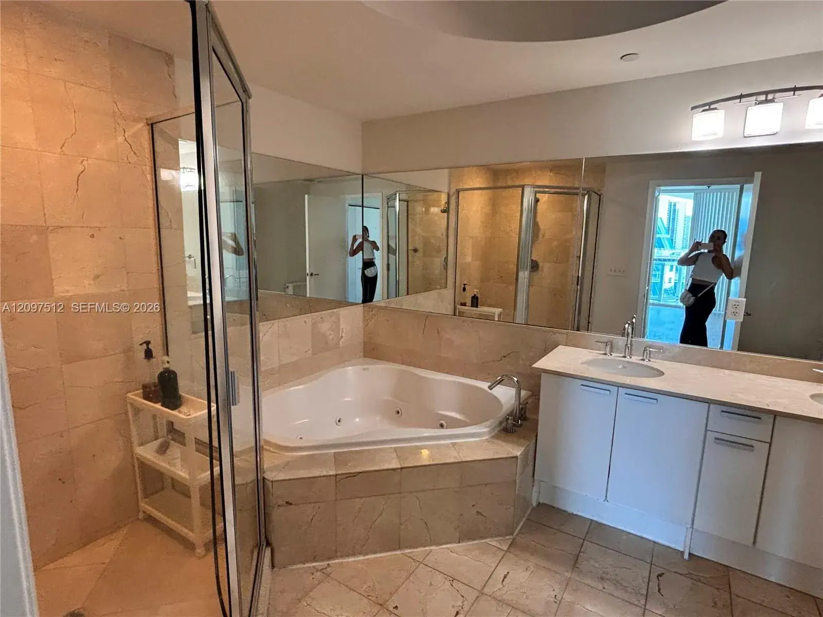3131 NE 188th St # 809, Aventura FL 33180