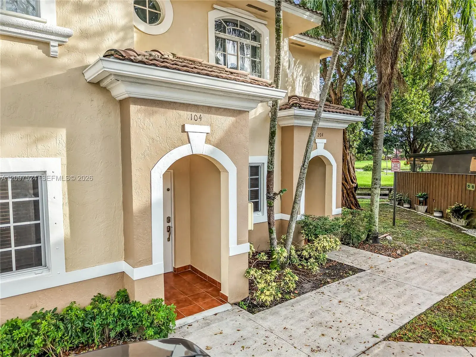 7230 NW 174 Ter # 104, Hialeah FL 33015