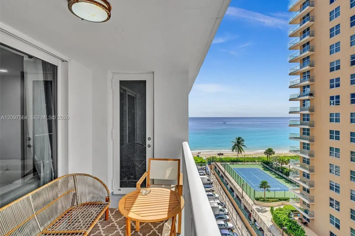 1904 S Ocean Dr # 905, Hallandale Beach FL 33009