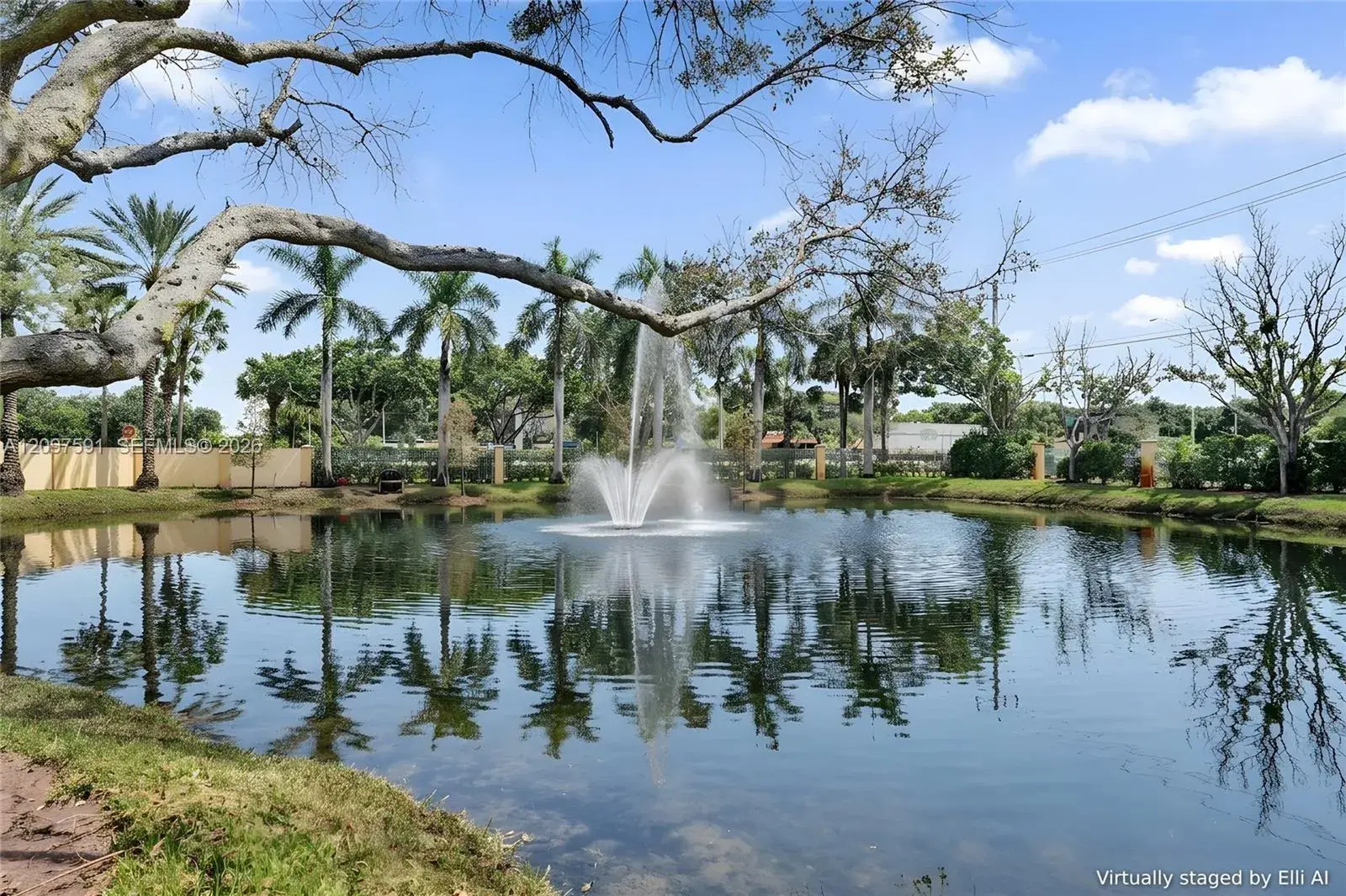 1210 Santa Catalina Ln, North Lauderdale FL 33068
