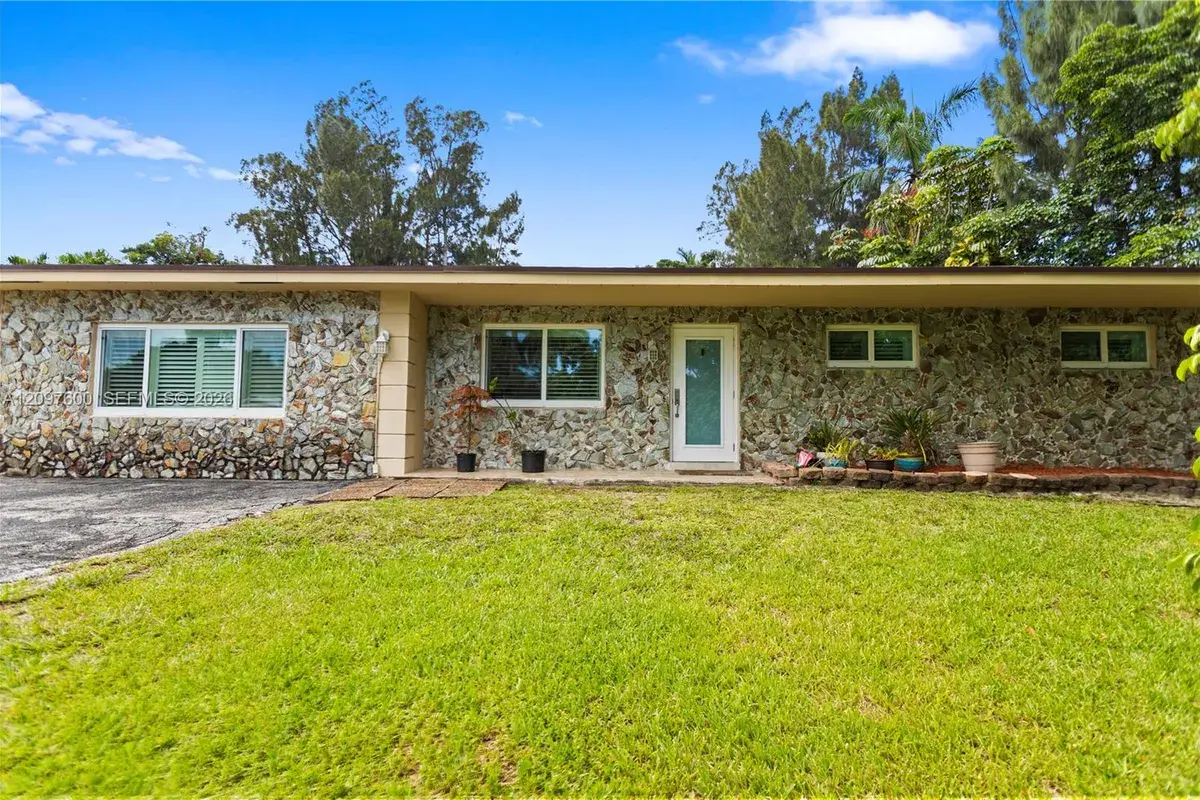 4801 SW 59th Ter, Davie FL 33314