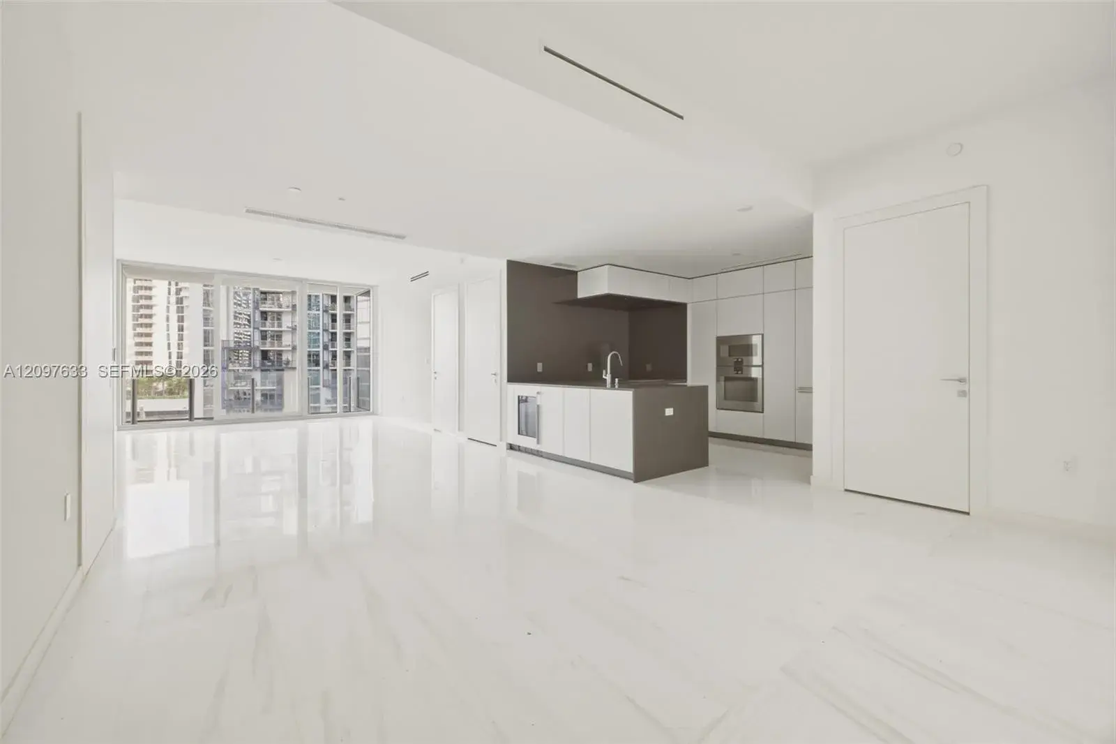 300 Biscayne Boulevard Way # 1709W, Miami FL 33131